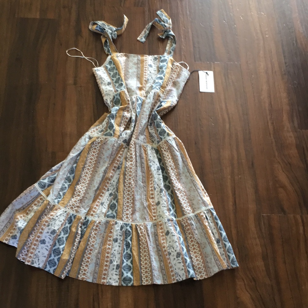 New Lucky Brand Shoulder Tie Tiered Dobby Midi Dress - Picture 9 of 16